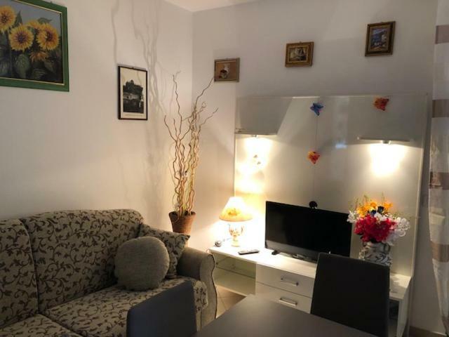 Casa Vacanza "Ilenia" - タオルミーナ エクステリア 写真